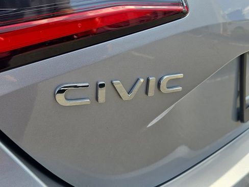 Used 2023 Honda Civic Sport image 28