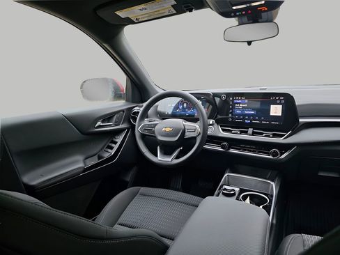 New 2026 Chevrolet Equinox LT w/ LPO, Floor Liner Package FWD image 9