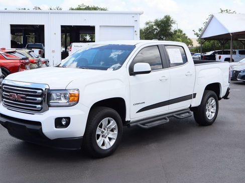 Certified 2016 GMC Canyon SLE w/ SLE Convenience Package RWD image 5