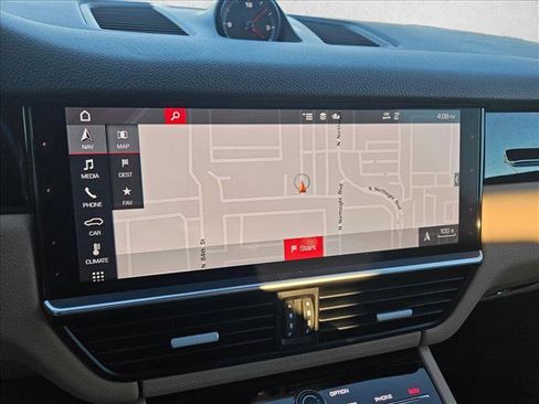 Used 2020 Porsche Cayenne image 14