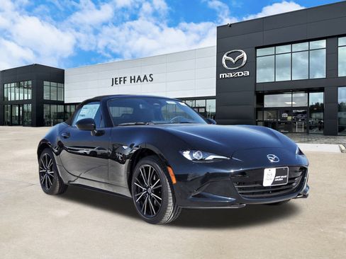 New 2025 MAZDA MX-5 Miata Grand Touring w/ Weather Package image 4