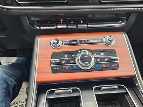 Used 2022 Lincoln Aviator Reserve image 31