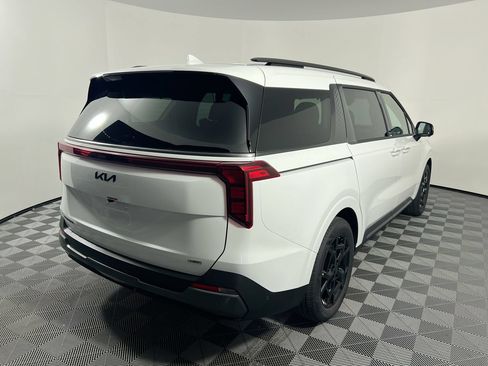New 2027 Kia Carnival SX w/ Dark Edition Package FWD image 3