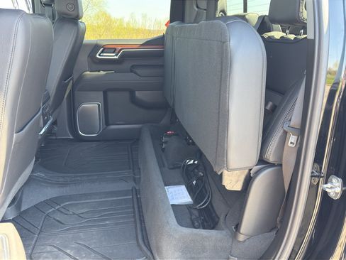 Used 2023 GMC Sierra 1500 Denali w/ Technology Package AWD/4WD image 40