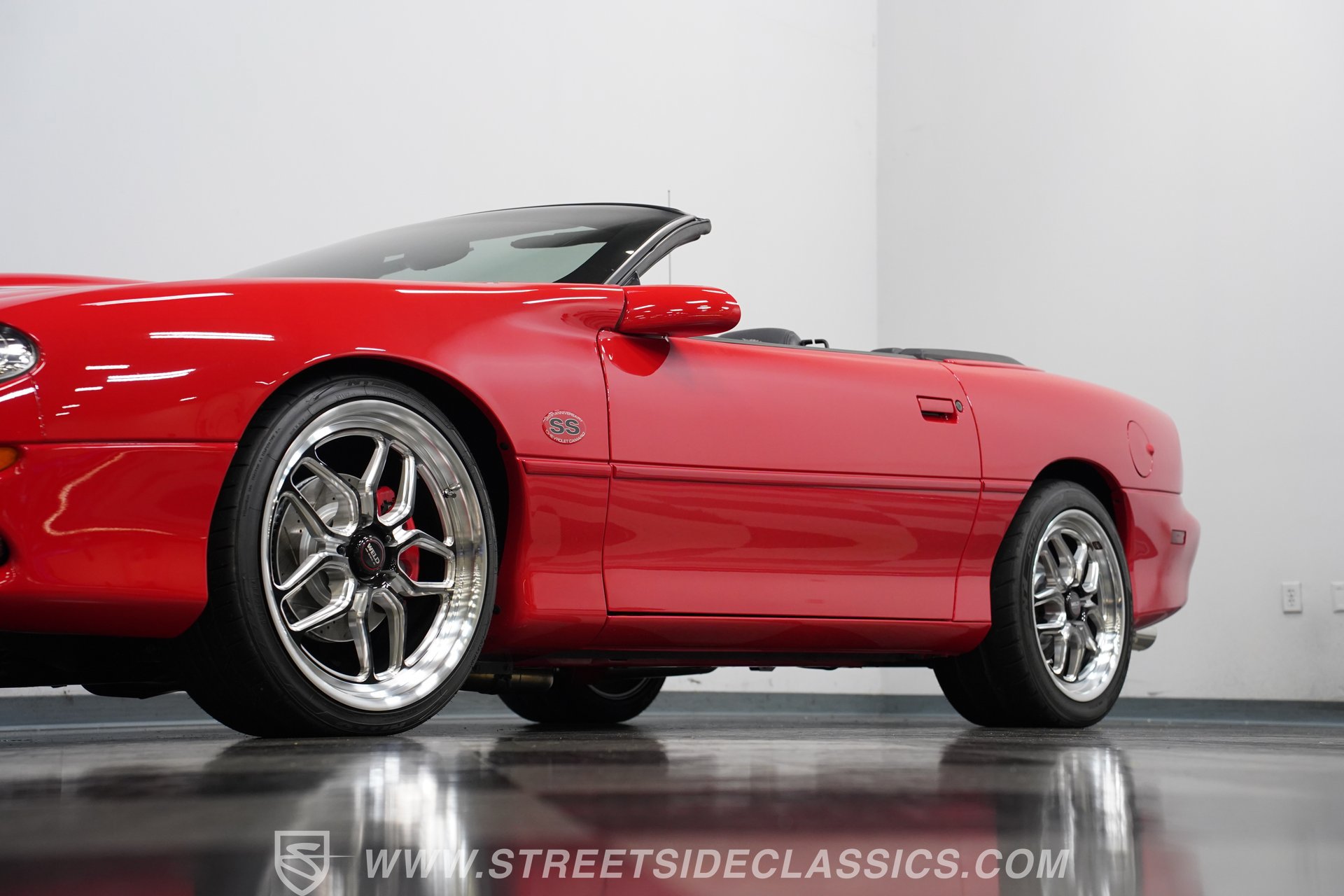 Used 2002 Chevrolet Camaro Z28 w/ SS Performance/Appearance Pkg RWD image 21