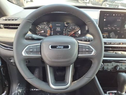 New 2026 Jeep Compass Latitude AWD/4WD image 11