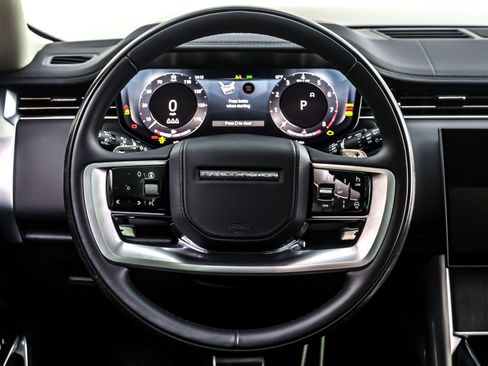 Used 2024 Land Rover Range Rover SE image 19