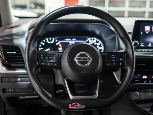 Used 2021 Nissan Rogue SV image 23