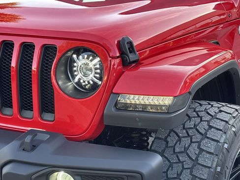 Used 2023 Jeep Wrangler Sahara image 6