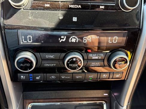 Used 2022 Subaru Ascent Touring AWD/4WD image 20