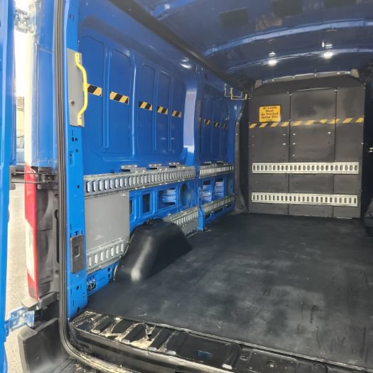 Used 2019 Ford Transit 250 148 Medium Roof RWD image 5