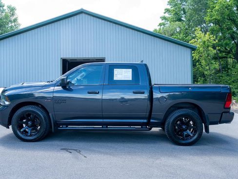 Used 2019 RAM 1500 Express w/ Wheel & Sound Group AWD/4WD image 6