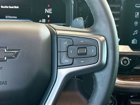 Used 2025 Chevrolet Silverado 1500 LT Trail Boss w/ Convenience Package II AWD/4WD image 12