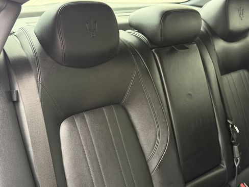 Used 2018 Maserati Ghibli RWD image 33