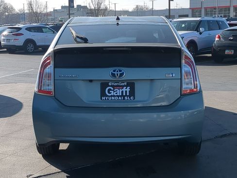 Used 2013 Toyota Prius One image 5