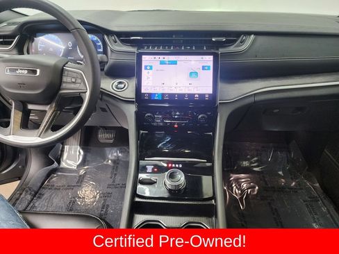 Certified 2025 Jeep Grand Cherokee Limited AWD/4WD image 17