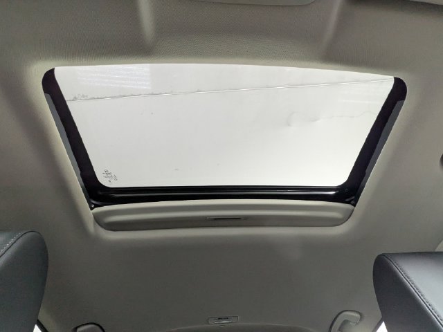 Used 2023 Honda CR-V EX-L image 7