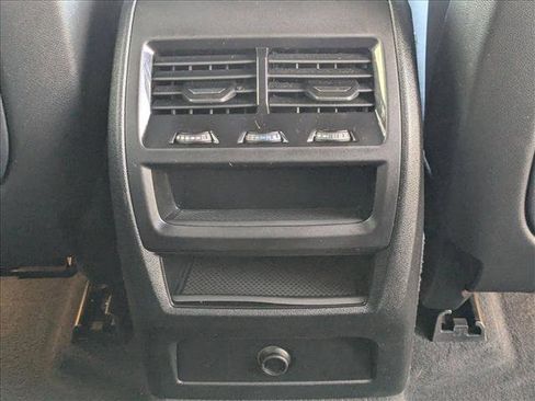 Used 2022 BMW X5 sDrive40i w/ M Sport Package image 17