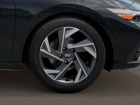 New 2026 Hyundai Elantra Limited image 9