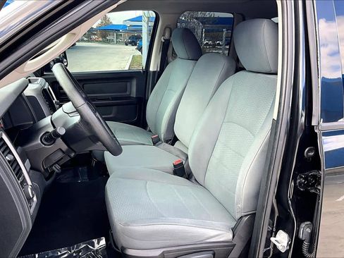 Used 2016 RAM 1500 Express w/ Black Ram 1500 Express Group image 7