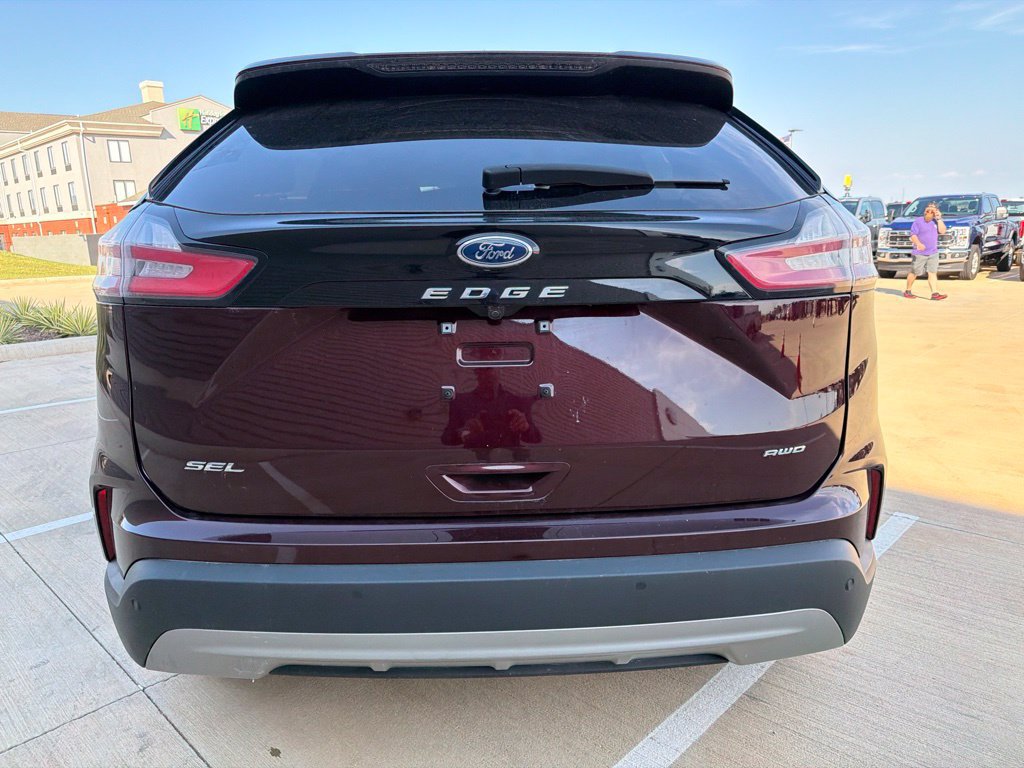 Used 2024 Ford Edge SEL w/ Convenience Package AWD/4WD image 4