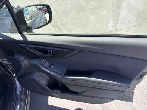 Used 2020 Subaru Crosstrek 2.0i Premium AWD/4WD image 23
