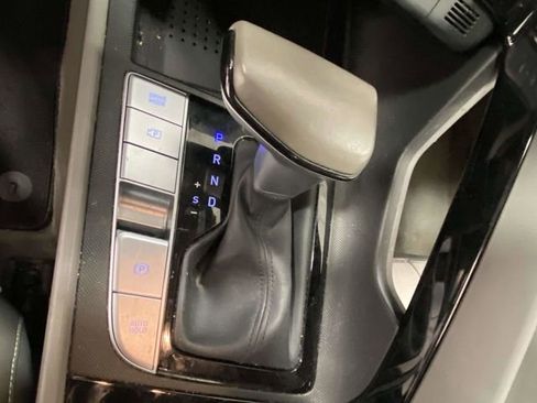 Used 2023 Hyundai Elantra SEL w/ Convenience Package image 18