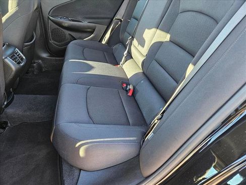 Used 2025 Chevrolet Malibu LT image 17