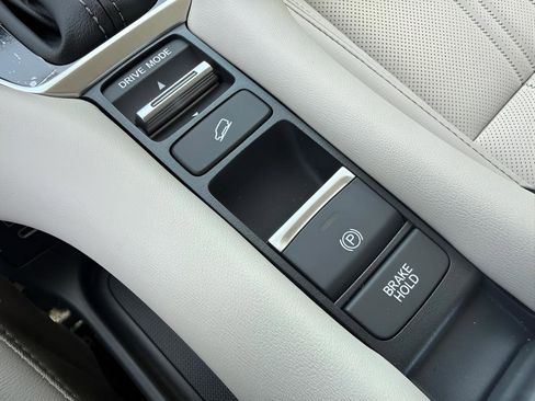 New 2026 Honda HR-V EX-L image 26