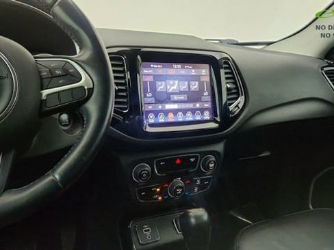 Used 2019 Jeep Compass Limited FWD image 45