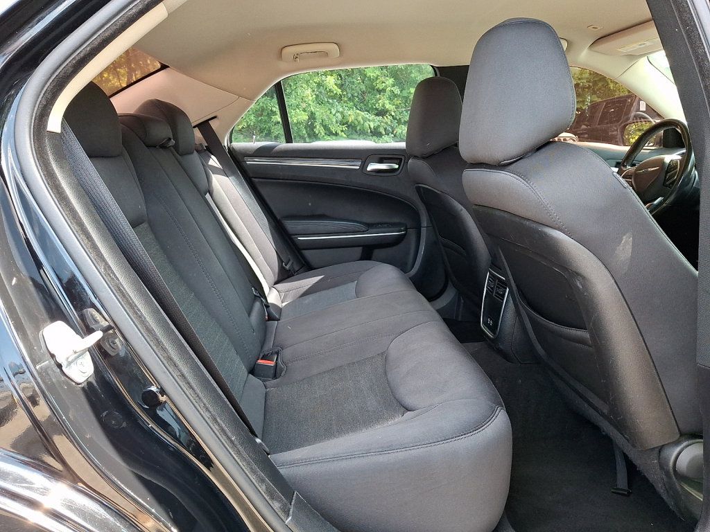 Used 2019 Chrysler 300 Touring AWD/4WD image 13