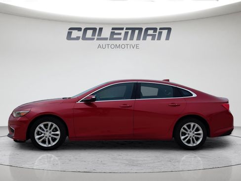 Used 2018 Chevrolet Malibu LT FWD image 2