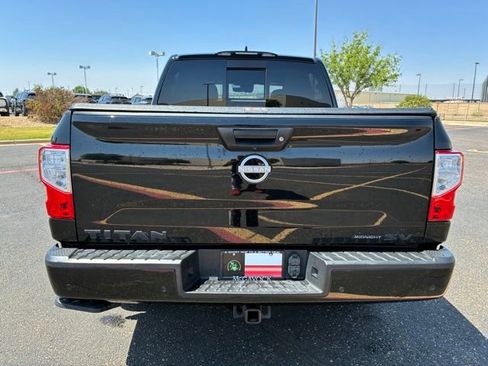 Certified 2024 Nissan Titan SV w/ SV Convenience Package RWD image 5