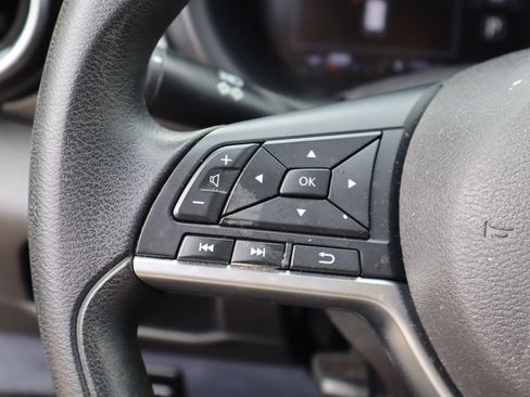 Used 2022 Nissan Kicks SV FWD image 12