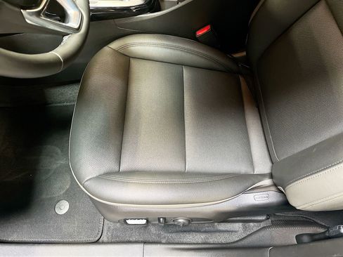 Used 2025 Chevrolet Trax ACTIV w/ Driver Confidence Package FWD image 18