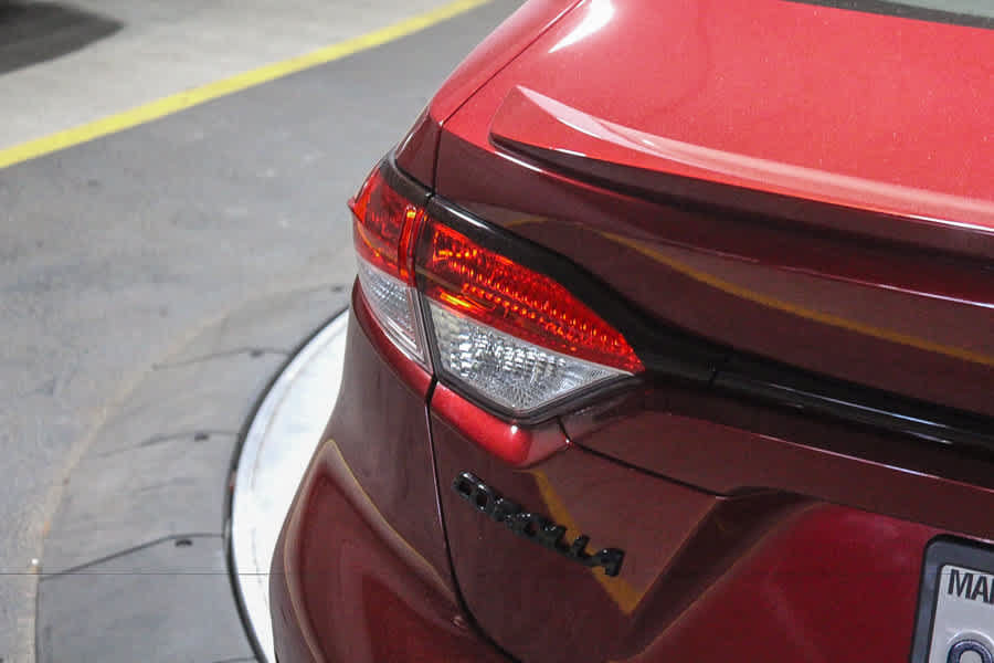 Certified 2026 Toyota Corolla SE FWD image 8