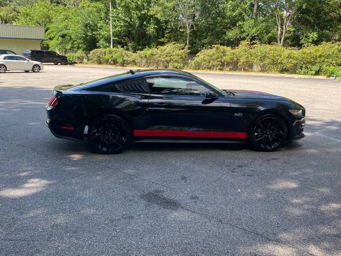 Used 2015 Ford Mustang GT Premium RWD image 4