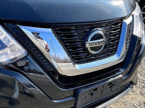 Used 2019 Nissan Rogue SV w/ Sun & Sound Touring Package image 26