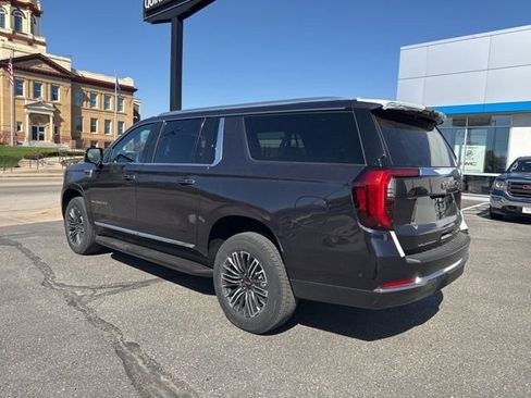 New 2026 GMC Yukon XL Elevation AWD/4WD image 3