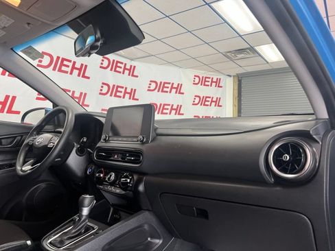 Used 2022 Hyundai Kona SEL w/ Cargo Package FWD image 13