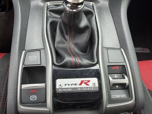 Used 2019 Honda Civic Type R image 21
