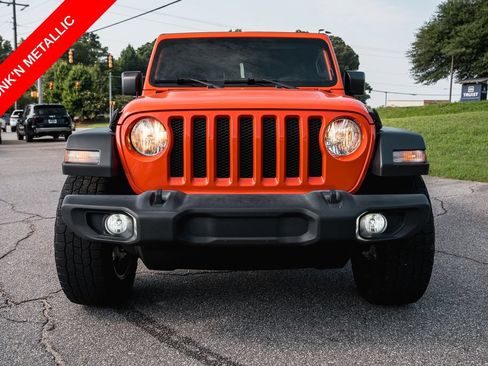 Used 2023 Jeep Wrangler Unlimited Sport AWD/4WD image 2