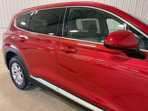 Used 2019 Hyundai Santa Fe SEL FWD image 13