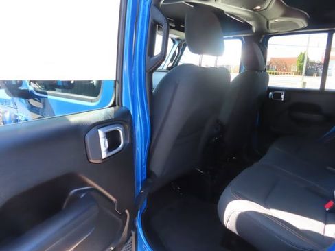 Used 2024 Jeep Wrangler Unlimited Sport AWD/4WD image 20