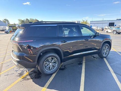 New 2026 Chevrolet Traverse LT w/ Driver Confidence Package image 5