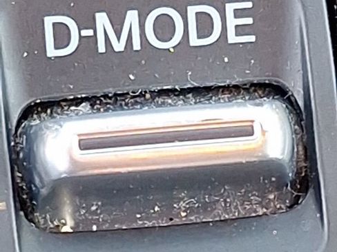 Used 2024 Nissan Rogue SV image 30