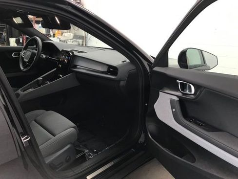 Used 2023 Polestar Polestar 2 image 27