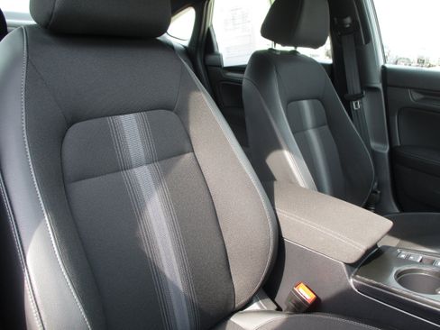 Used 2025 Honda Civic Sport image 30