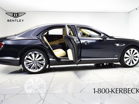 Used 2022 Bentley Flying Spur V8 AWD/4WD image 13