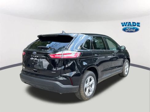 New 2024 Ford Edge SE image 5
